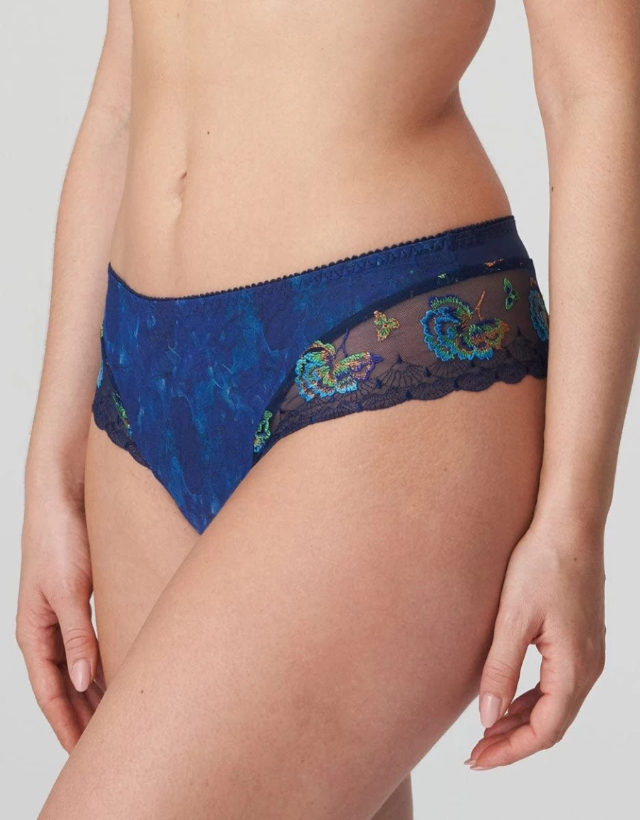 Prima Donna Luxury Thong - Sapphire Palace Garden Design