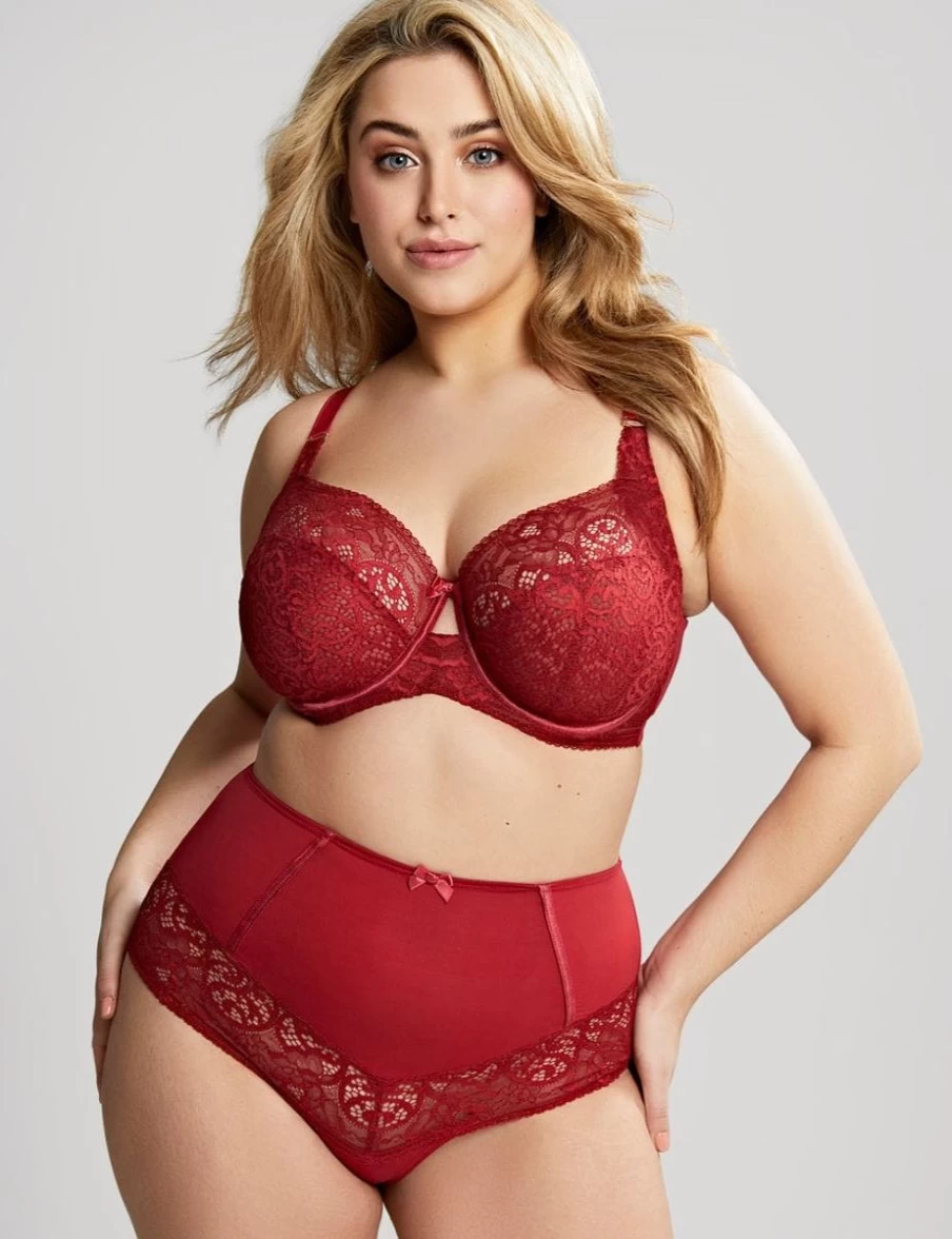 Sculptresse Estel Full Cup Bra in Raspberry | Supportive Plus Size Lingerie