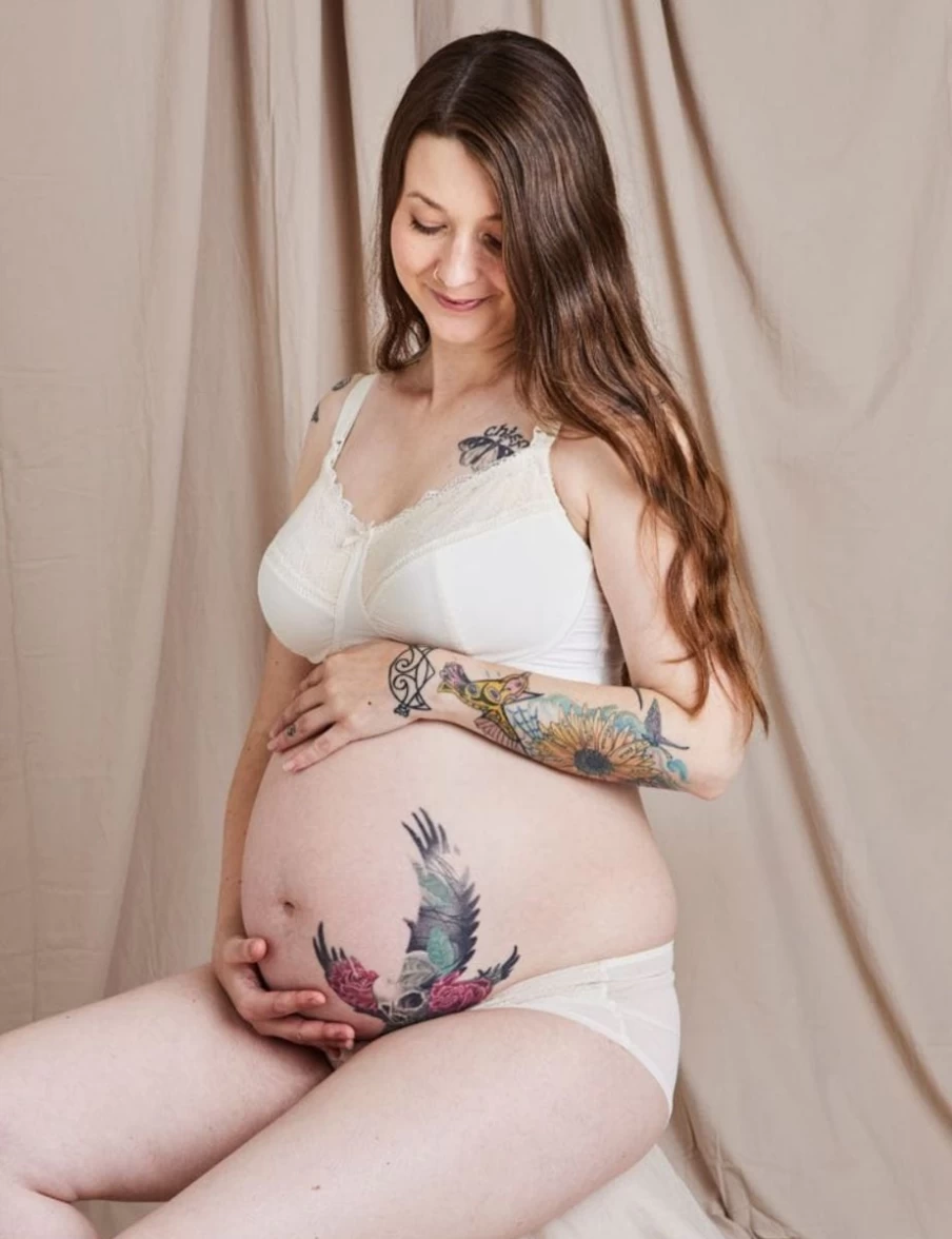 Hotmilk Show Off Ivory Nursing Bra - Comfortable & Stylish Maternity Lingerie for Breastfeeding Moms